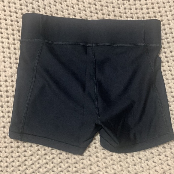 Under Armour Pro shorts - Picture 2 of 3